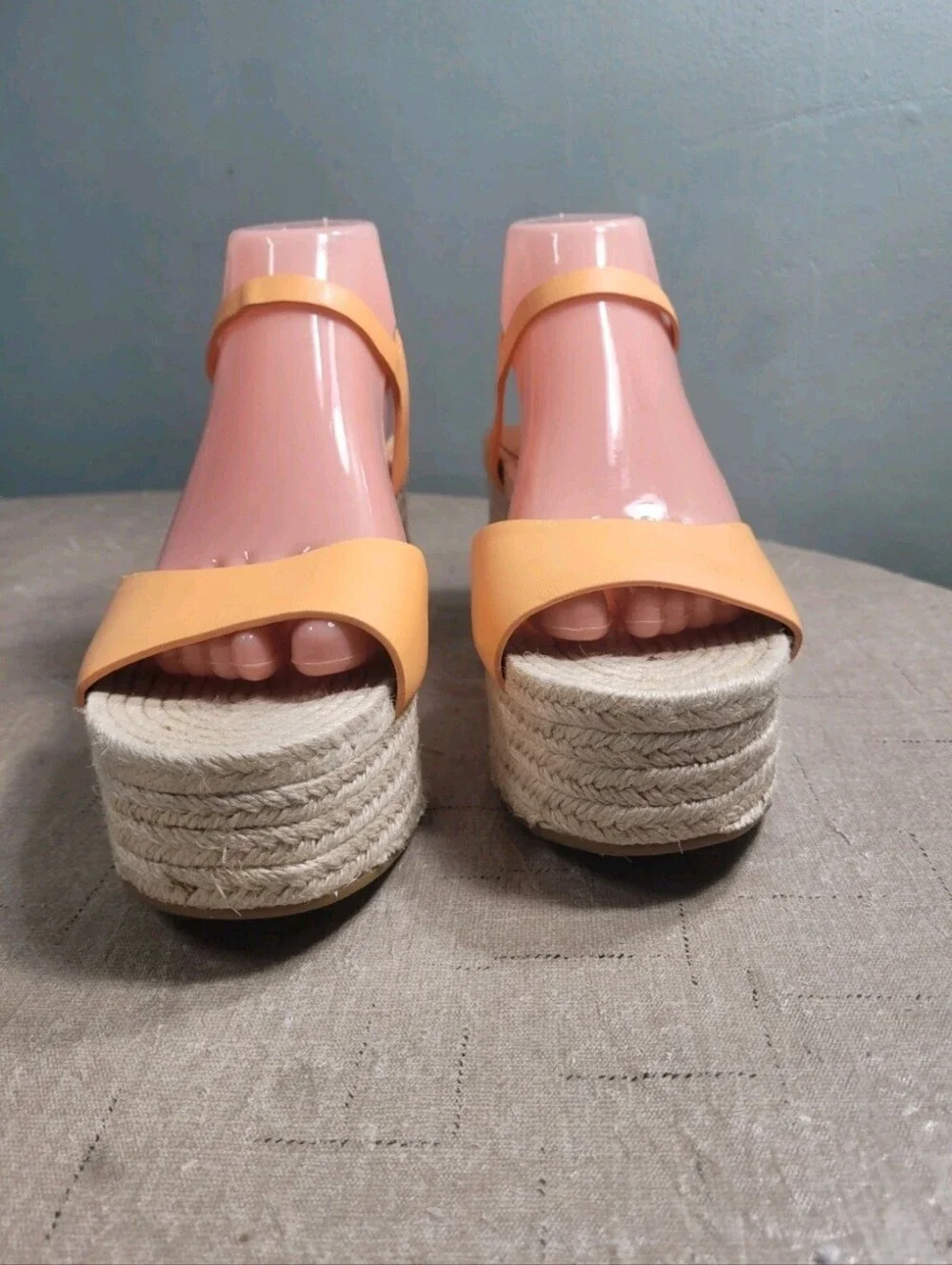 Antonio Melani womens Size 7 M Sandals  Leather Espadrille Wedges orange 224